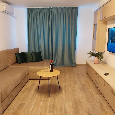Happy Apartment *