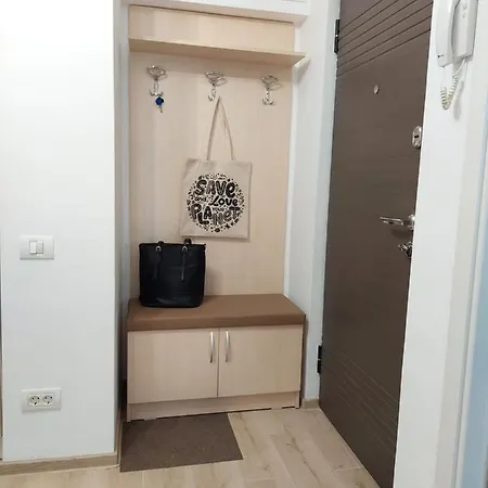 Happy Apartment