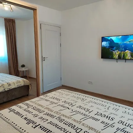 Happy Apartment *